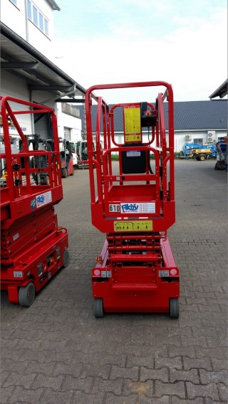 Scheren-Arbeitsbühne PB - AH 6m Elektro mieten