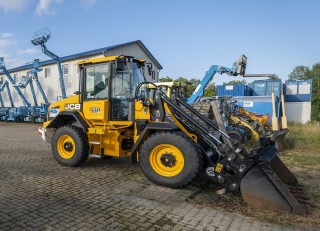 Kompakt-Radlader JCB 411 Lader 9t mieten