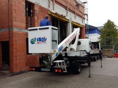 LKW-Arbeitsbühne ISOLI 23m mit isoliertem GFK Korb - 3.5t mieten