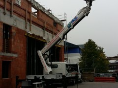 LKW-Arbeitsbühne ISOLI 23m mit isoliertem GFK Korb - 3.5t mieten