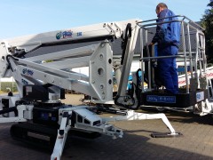 Raupen- / Ketten-Bühne CTE 23m mieten