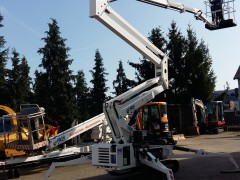 Raupen- / Ketten-Bühne CTE 23m mieten