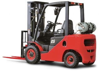 Gabelstapler 2,5t 6m Gas mieten
