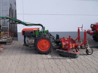 Einachstraktor mit Anbaugeräten AGRIA mieten