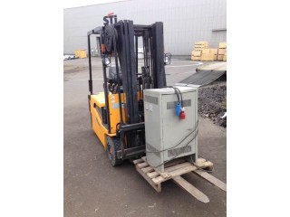 Dreiradstapler HYUNDAI 1,8t 4,5m Elektro mieten