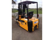 Dreiradstapler HYUNDAI 1,8t 4,5m Elektro mieten