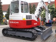 Hüllkreisbagger TAKEUCHI 8,3t mit Kabine mieten 