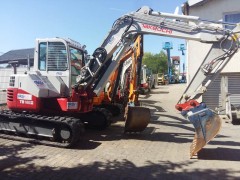 Hüllkreisbagger TAKEUCHI 8,3t mit Kabine mieten 