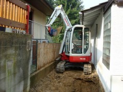 Hüllkreisbagger TAKEUCHI 3,8t mit Kabine mieten