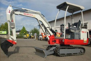 Hybrid-Minibagger TAKEUCHI 1,6t mit Schutzdach mieten