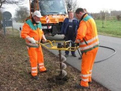 Hydraulisches Zweimann-Erdbohrgerät LIFTON bis 25cm Durchmesser mieten
