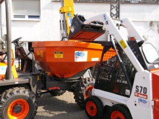 Kompakt-Radlader BOBCAT S70 1,3t mieten