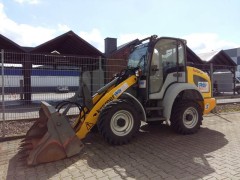 Kompakt-Radlader KRAMER 650 3,8t mieten