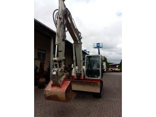 Kompaktbagger TAKEUCHI 9t mit Kabine mieten