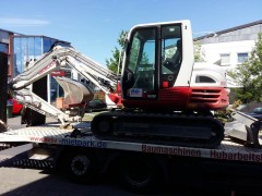 Kompaktbagger TAKEUCHI 9t mit Kabine mieten