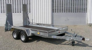 Maschinen-Transport-Anhänger 2,5t zulässiges GG mieten