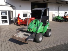 Mini-Radlader AVANT 220 - 0,7t mieten