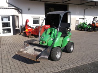 Mini-Radlader AVANT 220 - 0,7t mieten