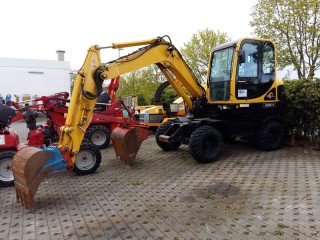 Mobilbagger / Radbagger HYUNDAI 5,5t mieten
