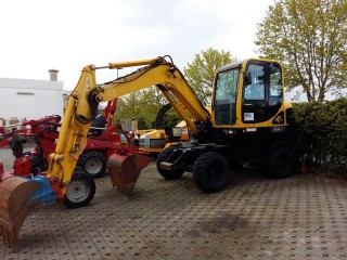 Mobilbagger / Radbagger HYUNDAI 5,5t mieten