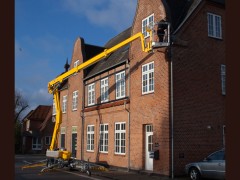 Anhänger-Arbeitsbühne OMME 17m mieten