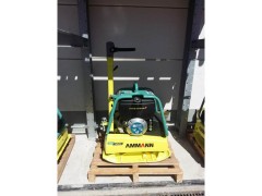 Reversible Rüttelplatte AMMANN 270kg GG Diesel mieten