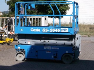 Scheren-Arbeitsbühne GENIE - AH 10m Elektro mieten