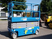 Scheren-Arbeitsbühne GENIE - AH 10m - schmal - Elektro mieten