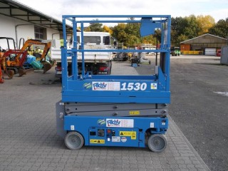 Scheren-Arbeitsbühne GENIE - AH 7m Elektro mieten