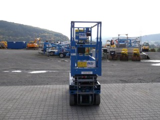 Scheren-Arbeitsbühne GENIE - AH 7m Elektro mieten