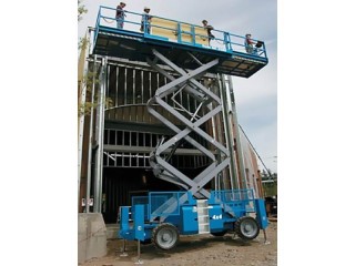 Scheren-Arbeitsbühne GENIE AH 15m Diesel Superdeck mieten