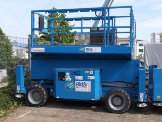 Scheren-Arbeitsbühne GENIE AH 14m Diesel mieten