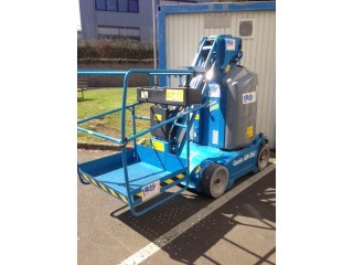 Mastbühne / Personenlift GENIE 10m mit Korbarm mieten