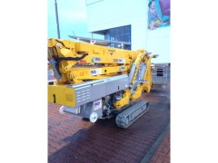 Raupen- / Ketten-Bühne OMME 25m mieten