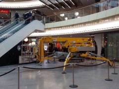 Raupen- / Ketten-Bühne OMME 25m mieten