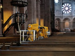 Raupen- / Ketten-Bühne OMME 37m mieten