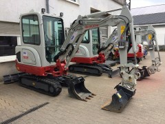 Kompaktbagger Takeuchi TB225 2,4t mit Kabine mieten