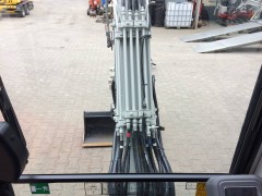 Kompaktbagger Takeuchi TB225 2,4t mit Kabine mieten