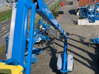 Gelenkteleskop-Arbeitsbühne GENIE 26m - Diesel mieten
